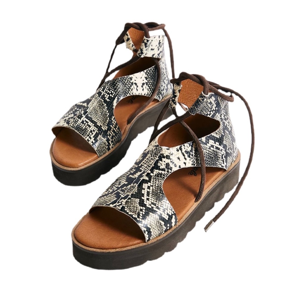 NWT FREE PEOPLE Audrey Wrap Sandals in Tan Snake Size 40/US Size 10